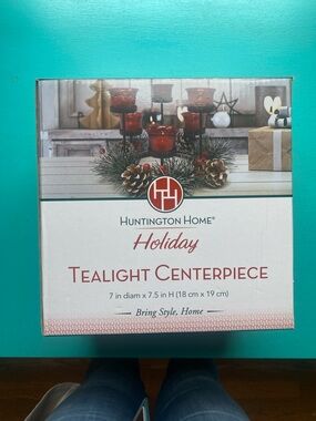 Huntington Home Holiday Red Tealight Centerpiece with Pinecone Accents
